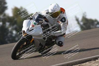 media/Nov-02-2025-Lets Ride (Sun) [[f7a3caa734]]/B Group/1120am (Turn 2 Inside)/